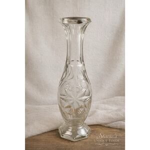 Clear Rounded Star Engraved Vase, 9 inches tall, ribbed sides, Great condition